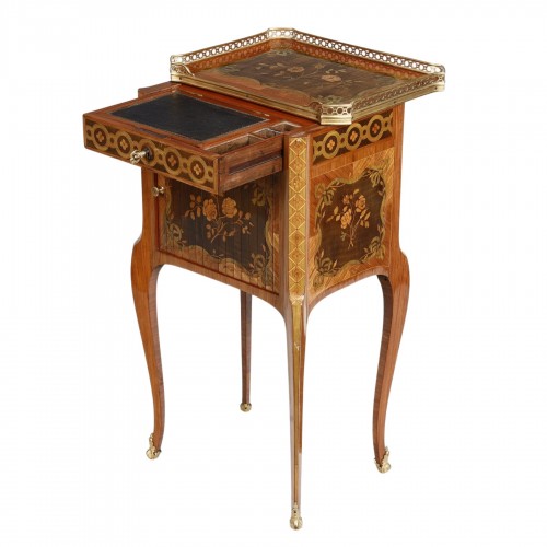 Petite table d’époque Transition