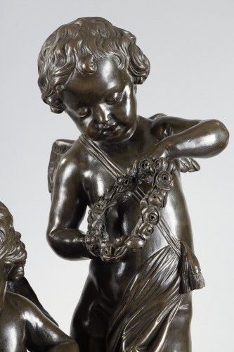 Antiquités - Pair of bronze groups of putti, late 18th century