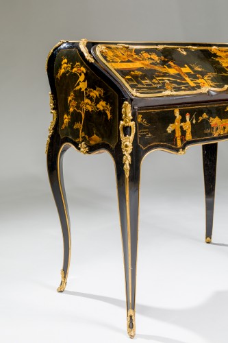 Antiquités - Louis XV period European lacquer slant-front desk attributed to Jacques Dub