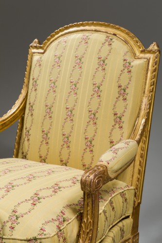Antiquités - Paire de fauteuils Louis XVI estampillé Sené