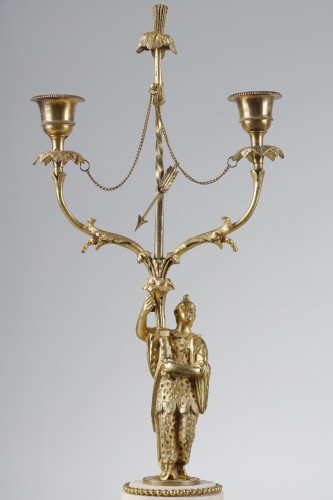 Antiquités - Paire de bougeoirs d’époque Louis XVI en bronze doré