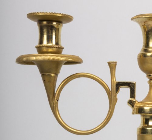 Antiquités - Paire de bougeoirs en bronze doré