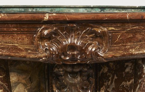 Fontaine en marbre rouge royal des Flandres, XIXe siècle - Matériaux & Architecture Style 