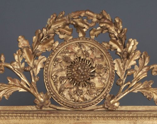 Miroirs, Trumeaux  - Miroir à fronton en bois doré d'époque Louis XVI