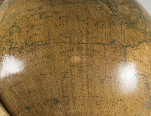 XIXe siècle - Globe terrestre signé Delamarche