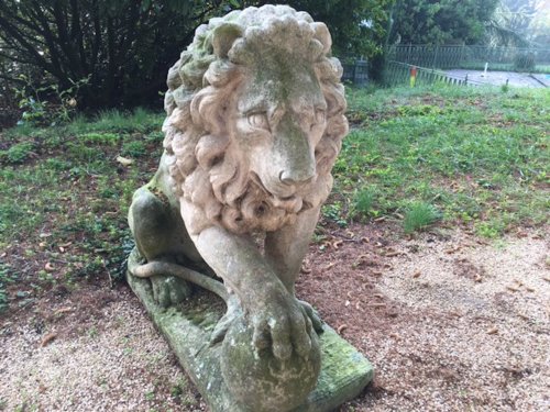 Paire de lions en pierre de Vincenza - Matériaux & Architecture Style 