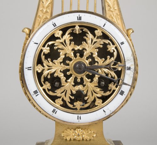 Horlogerie Pendule - Petite pendule lyre en bronze doré