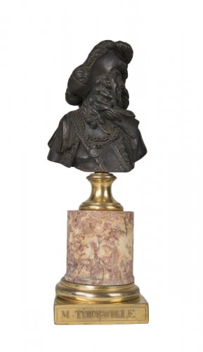Petit buste en bronze représentant Tourville d'époque XVIIIe