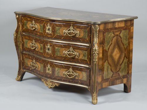 XVIIIe siècle - Commode dauphinoise d'époque Régence