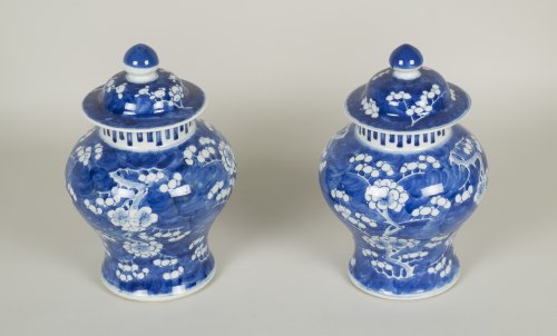 Pair of Kangxi vases - Porcelain & Faience Style 