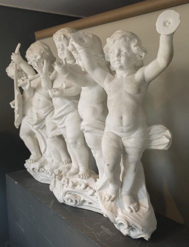 Grande sculpture en marbre blanc de Carrare d'époque XIXe - Galerie Gilles Linossier