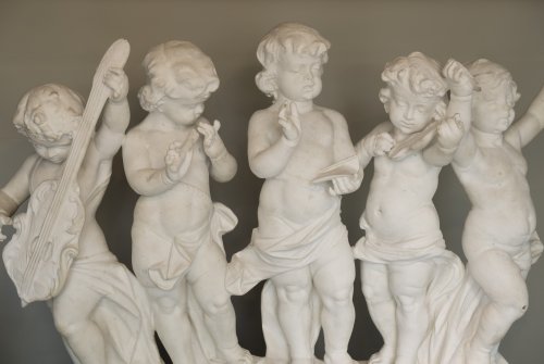 Antiquités - Grande sculpture en marbre blanc de Carrare d'époque XIXe