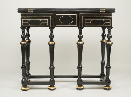 17th century - Late 17th century &quot;table de changeur&quot;