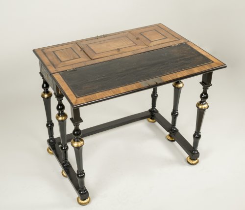 Antiquités - Table de changeur fin XVIIe