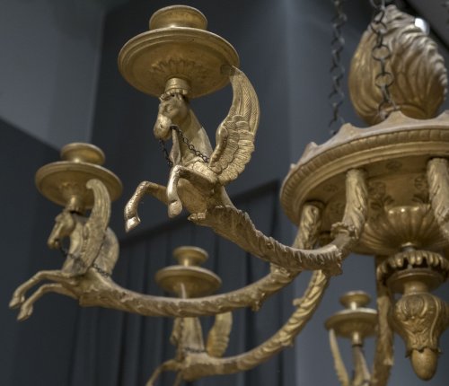 Antiquités - Lustre néoclassique en bois doré