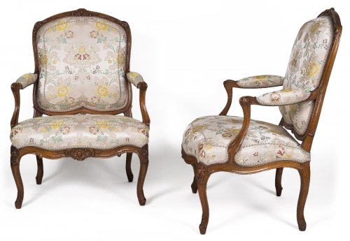 Pair of walnut armchairs stamped Tilliard