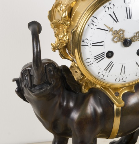 19th century - Elephant clock