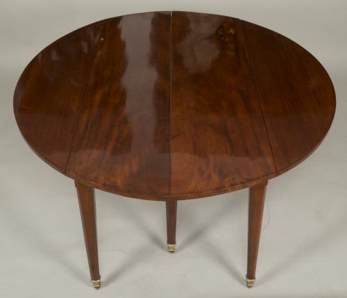 Louis XVI Table With Extensions - 