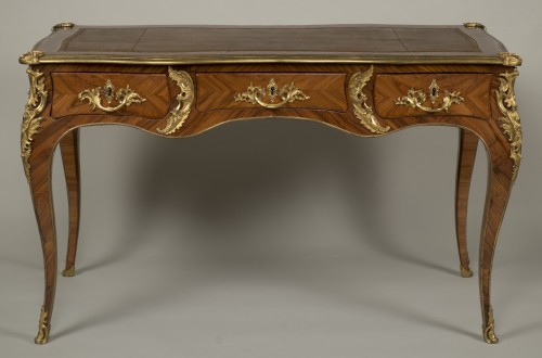 Louis XV &quot;Bureau Plat&quot; stamped Reizell - Furniture Style Louis XV