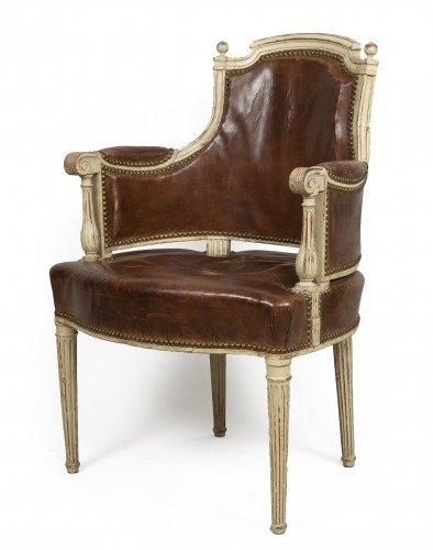 Fauteuil de bureau d'époque Louis XVI en bois laqué estampillé F.C. Menant