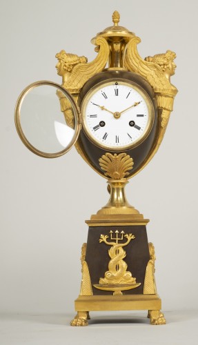 Pendule en urne d’époque Charles X - Horlogerie Style Restauration - Charles X