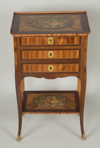 Chiffonnière table attributed to M. Ohneberg - 