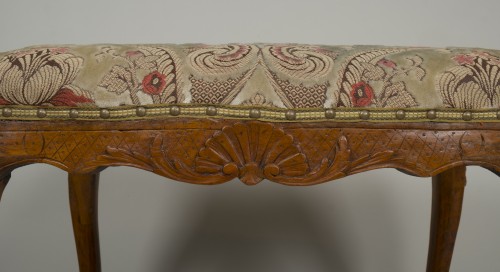 XVIIIe siècle - Tabouret d'époque Louis XV