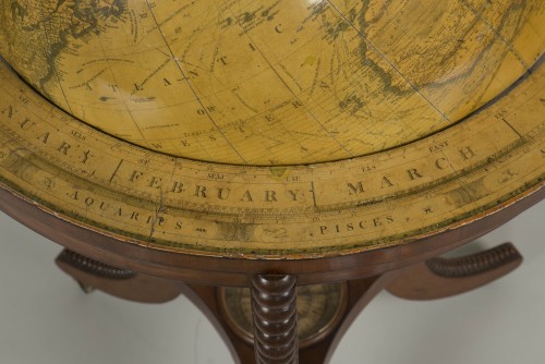  - Globe by ADDISON &amp;Cie