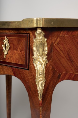  Small Louis XV desk attributed to Genty - Louis XV