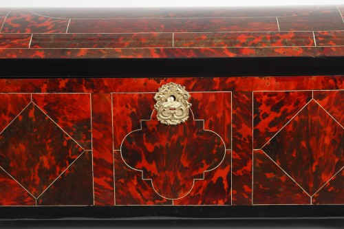 Mobilier Cabinet & Coffre - Grand Coffre d'époque Louis XIV