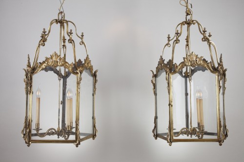 Lighting  - Pair Of Great Lanterns