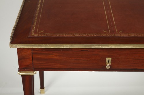 Large Mahogany Desk Stamped JACOB - Furniture Style 