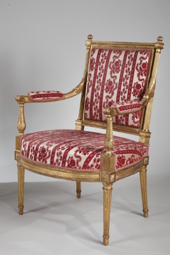 Antiquités - Suite de quatre fauteuils estampillés d'Henri Jacob provenant du comte de Chârost