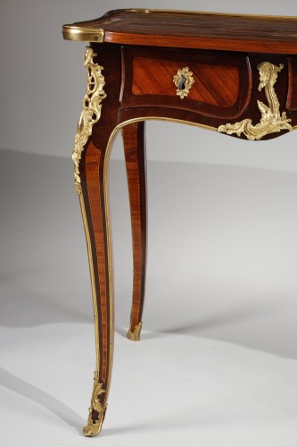 18th century - Small Louis XV Desk Attributed to Garnier