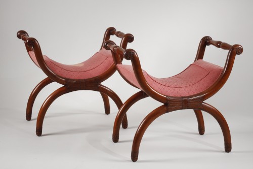 Pair of mahogany curules stamped P.MARCION - Seating Style 