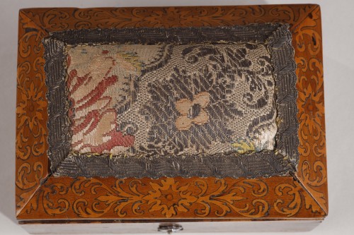 Small Sewing Box Attributed To Hache - 