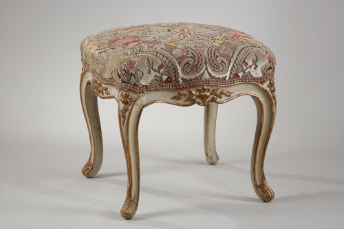 Lacquered And Gilded Wood Stool - Seating Style 