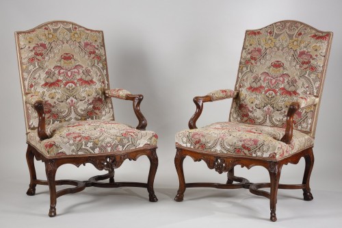 French Regence - Pair of French Régence Armchairs