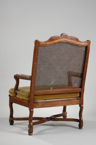 Antiquités - Large fauteuil d’époque régence ayant appartenu à Sarah Bernhardt
