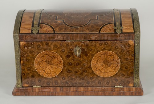 Coffre de voyage d’époque Louis XIV - Mobilier Style Louis XIV