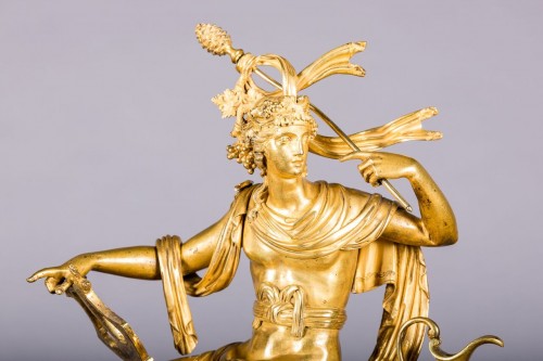 Horlogerie Pendule - Pendule en bronze doré représentant Bacchus tenant la thyrse