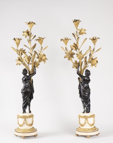 Antiquités - Paire de candélabres en marbre de carrare et bronze patiné et doré