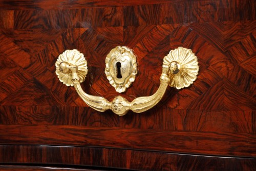 French Régence Chest of drawers attributed to Migeon - French Regence