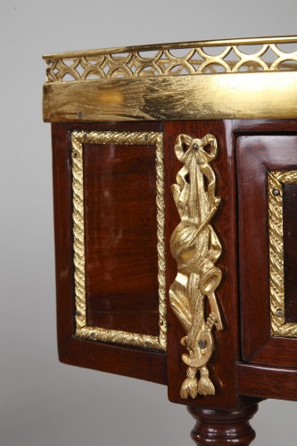 Pair of Cabinets Corners, stamp MAGNIEN - Louis XVI