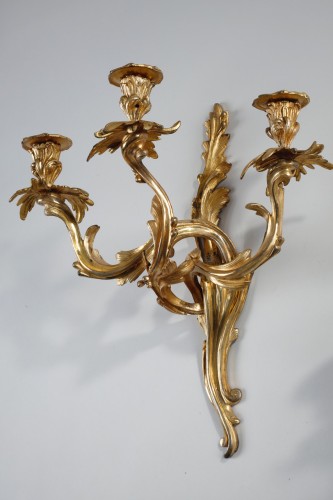 Paire d’appliques à 3 branches d’époque Louis XV - Luminaires Style Louis XV