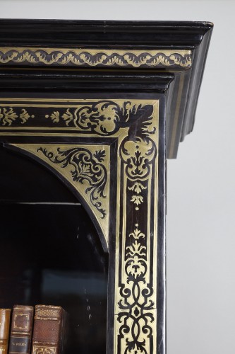 Antiquités - Bibliothèque en marqueterie « Boulle », Attribuée à André Charles Boulle