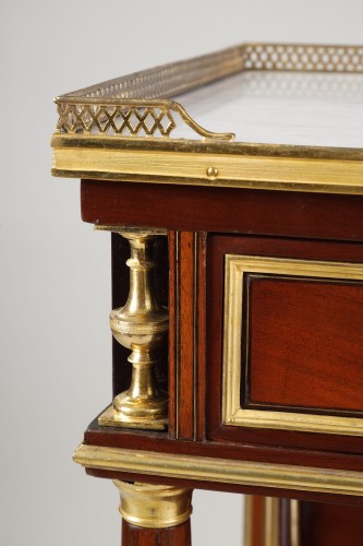 Louis XVI - Louis XVI console, attributed to Weisweiler