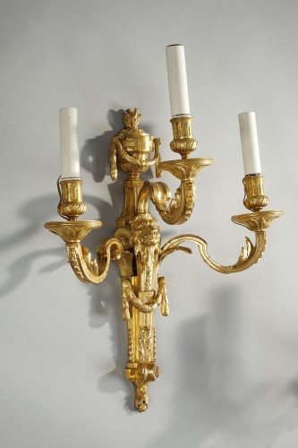 18th century - Large pair of transition period sconces