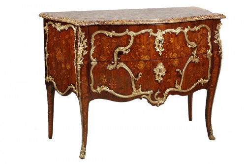 Louis XV chest of drawers stamped by Christophe Wolff