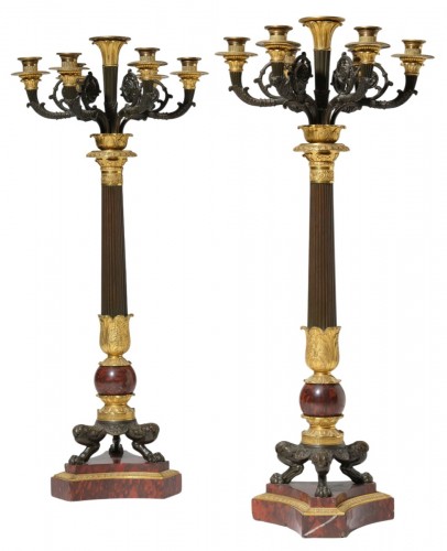 Paire de candélabres français à sept lumières en bronze doré et patiné